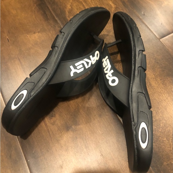 OAKLEY B1b Flip Flops NWOT - Picture 6 of 14
